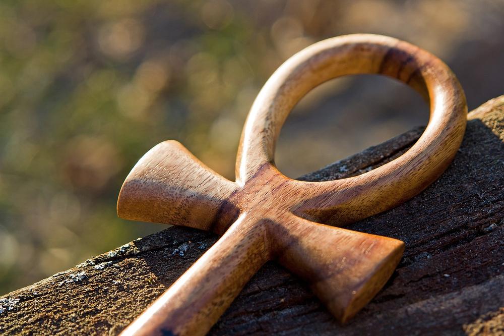 Dreaming of an Ankh and Its Meaning in Your Waking Life