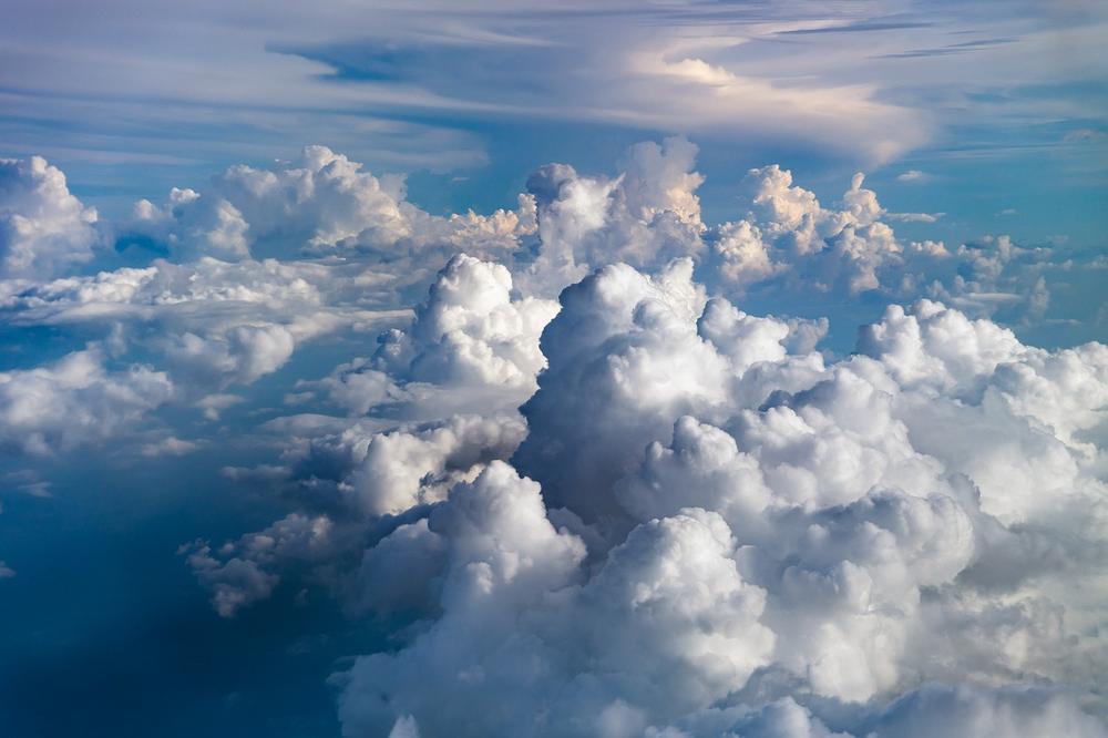 Symbolic Dream Scenarios Involving Clouds