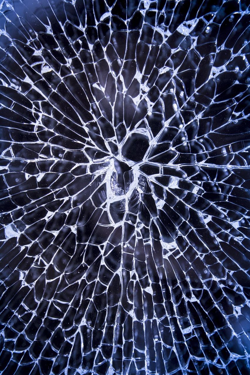 Spiritual Significance of Broken Glass in Dreams