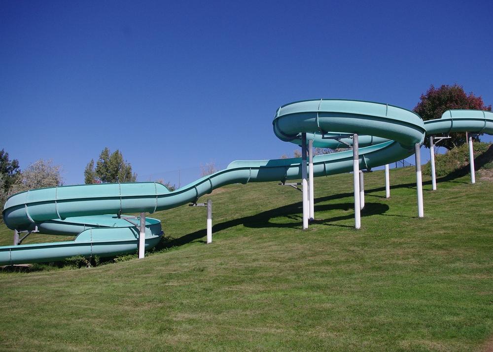 Exploring the Symbolism of Dreaming About a Water Slide