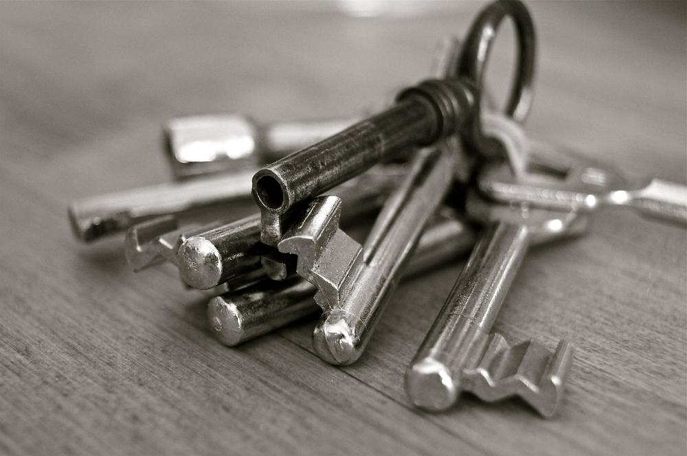 Dream About Keys? (Interpretation & Spiritual Meaning)